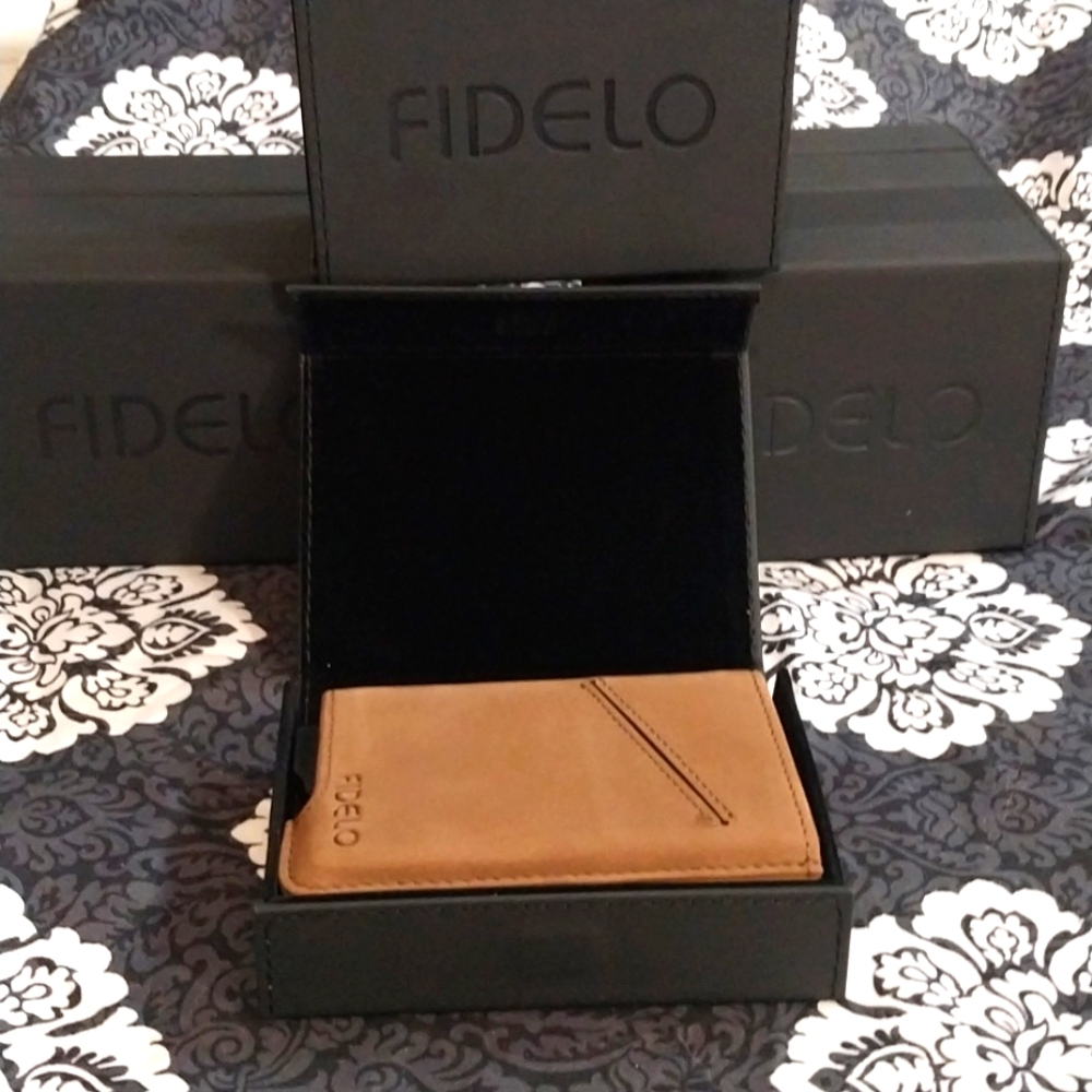 New Fidelo Wallet RFID